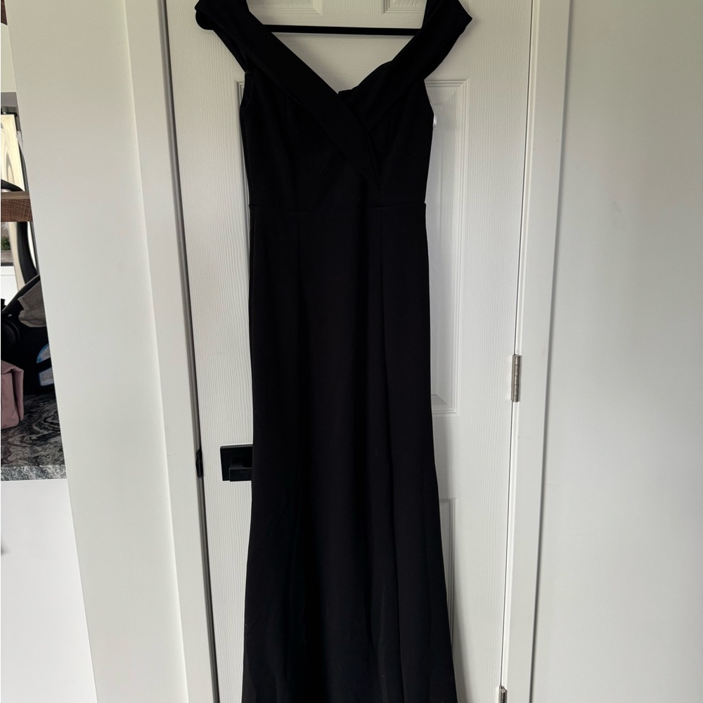 Elegant Black Evening Gown